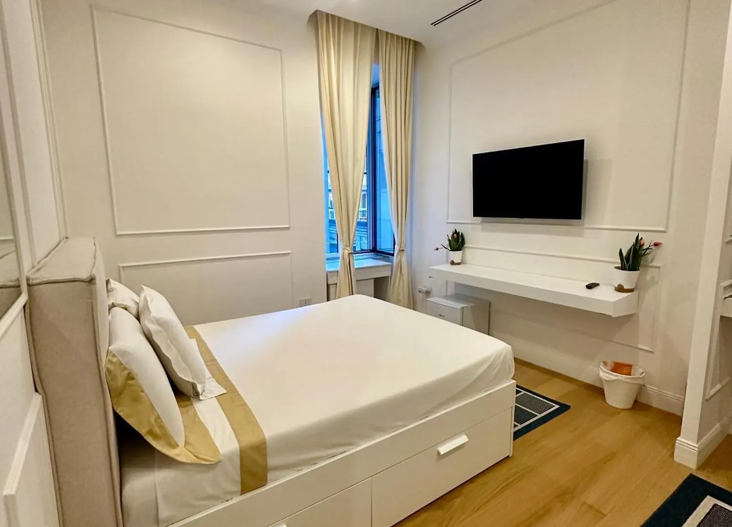 Raffaella Home Naples