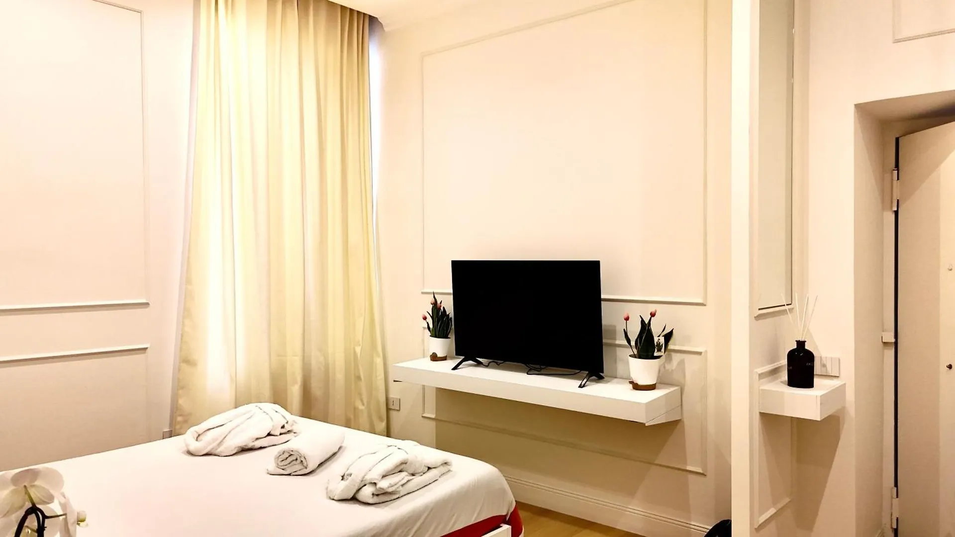 Bed & Breakfast Raffaella Home Naples