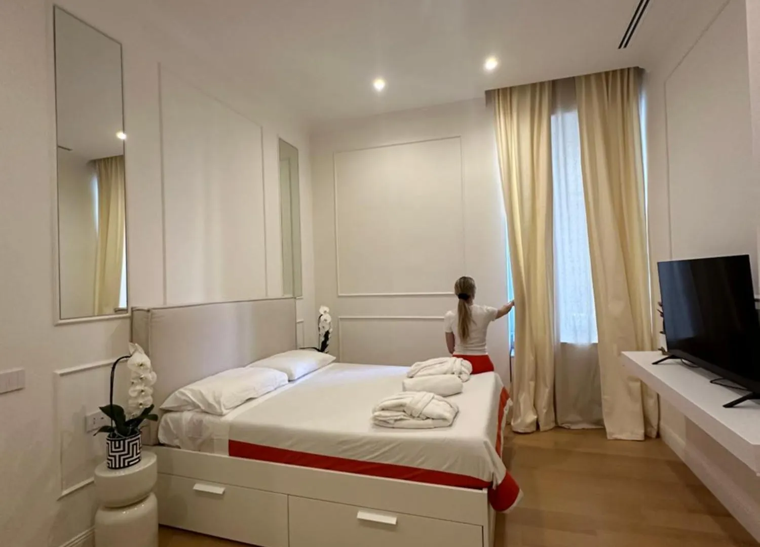 Raffaella Home Naples