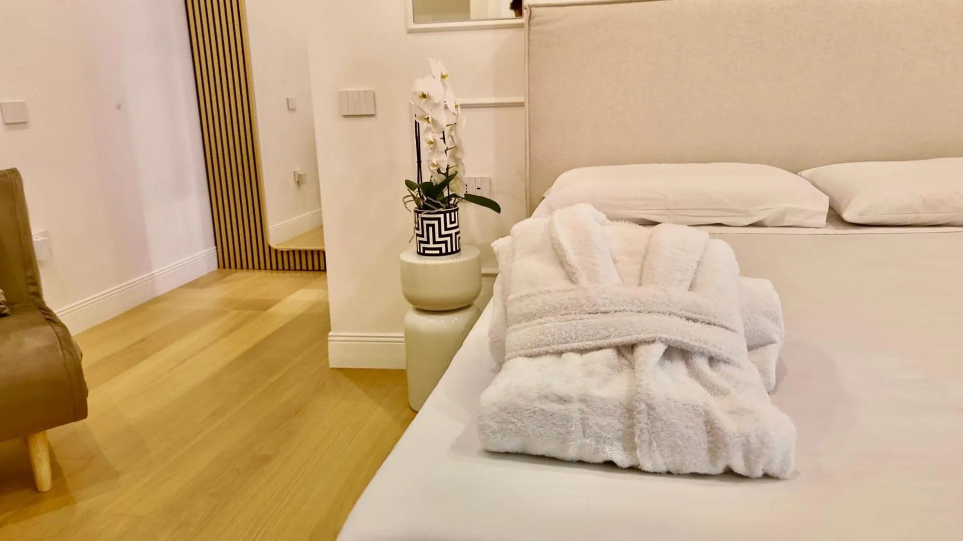 Bed & Breakfast Raffaella Home Naples Italy